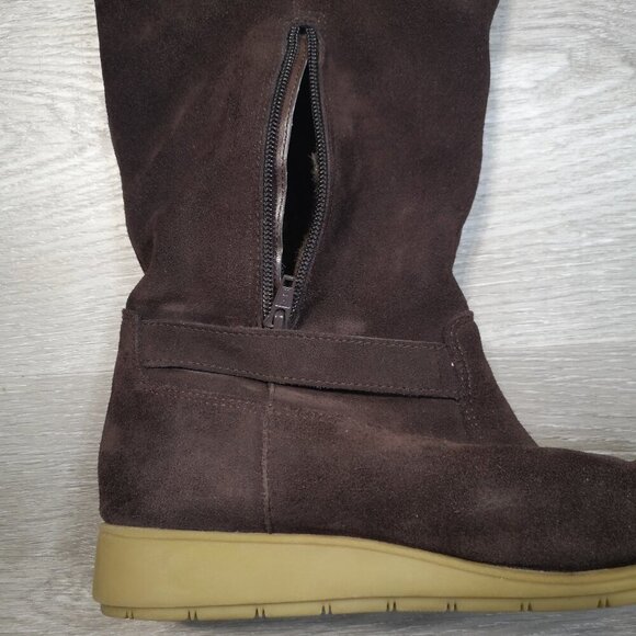 Lands' End Ladies Size 7.5 Faux Suede Dark Brown Faux Fur Lined Wedge Heel Boots - Picture 4 of 7